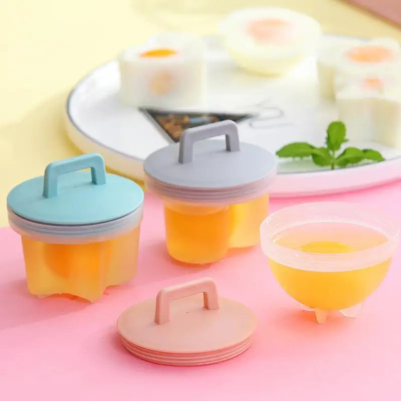 4-Piece Egg Steamer and Frying Mold Set – Cute Breakfast Moulds with Lids and Brush
