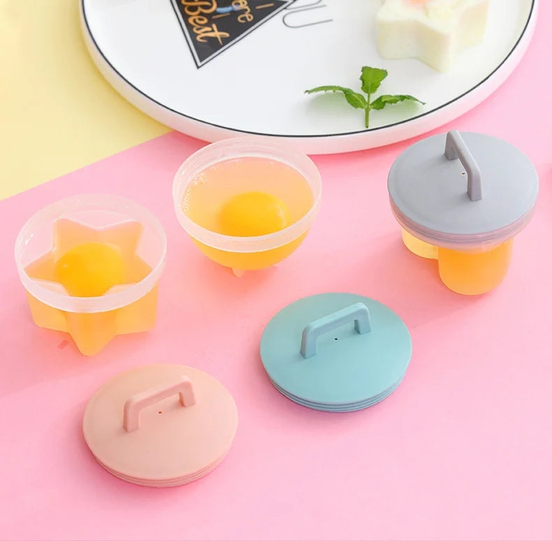 4-Piece Egg Steamer and Frying Mold Set – Cute Breakfast Moulds with Lids and Brush